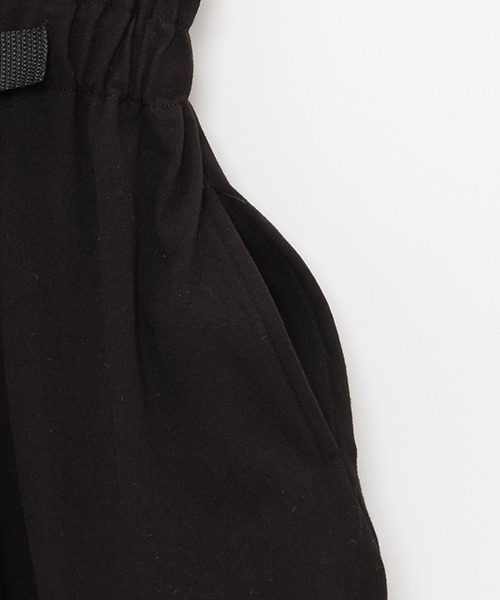 by LOVEiT（バイラビット）の「差し込みバックルベルトつきワンピース（ワンピース・キッズ・ブラック/オフホワイト/ラベンダー・120cm/130cm/140cm/150cm/160cm）」の4枚目の写真