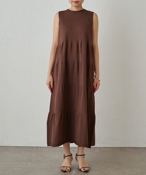LOUNGEDRESS（ラウンジドレス）の「ティアードノースリニット