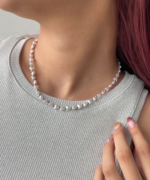 SHAGGIE(シャギー)の「バロック風パールネックレス(ネックレス・レディース・ホワイト・FREE)」の3枚目の写真