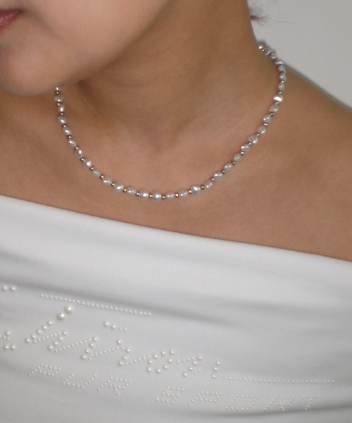 SHAGGIE(シャギー)の「バロック風パールネックレス(ネックレス・レディース・ホワイト・FREE)」の2枚目の写真
