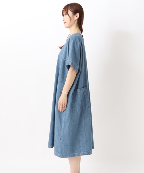 one'sterrace(ワンズテラス)の「デニム切替ワンピース(ワンピース・レディース・ブルー系その他7/ネイビー系5・02)」の4枚目の写真