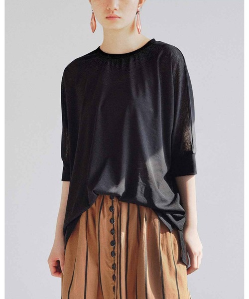 MEDE19F（メデジュウキュウ）の「ＭＥＤＥ１９Ｆ　接触冷感梨地トップス（Tシャツ/カットソー・レディース・ブラック/ベージュ/グレー・LARGE/MEDIUM/X-LARGE/XX-LARGE）」の4枚目の写真