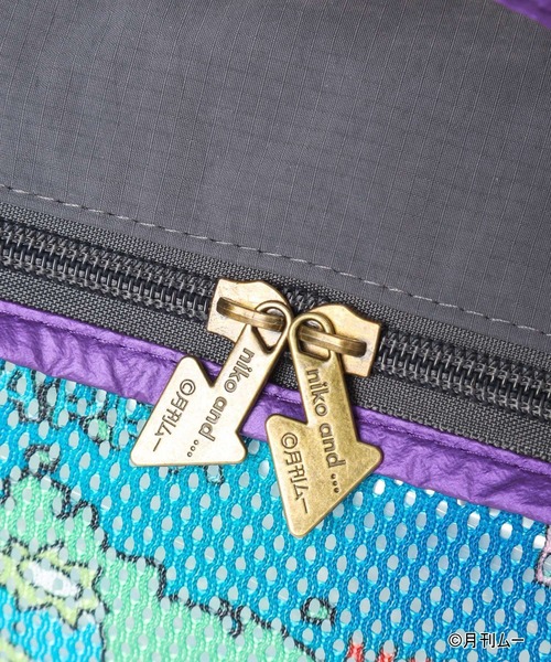 niko and...（ニコアンド）の「【月刊ムー】コラボ　トラベルポーチ（Ｍサイズ）（トラベルグッズ・レディース・ブルー・0）」の8枚目の写真