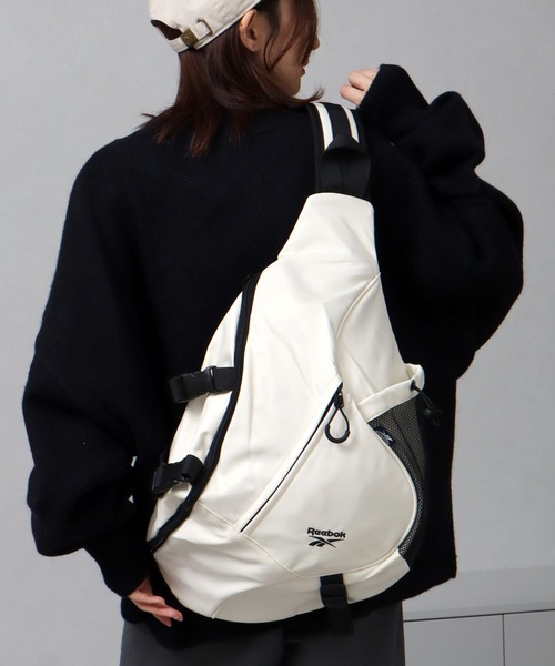 新品 Reebok×VICTORIABECKHAM ボディバッグ Reebok - 【新品 未使用】しまむら リーボック ウエストバッグ