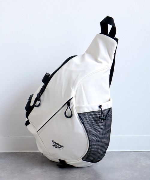 Reebok（リーボック）の「【Reebok/リーボック】ワンショルダーボディバッグ（ショルダーバッグ・メンズ・ブラック/アイボリー/チャコール・FREE）」の12枚目の写真