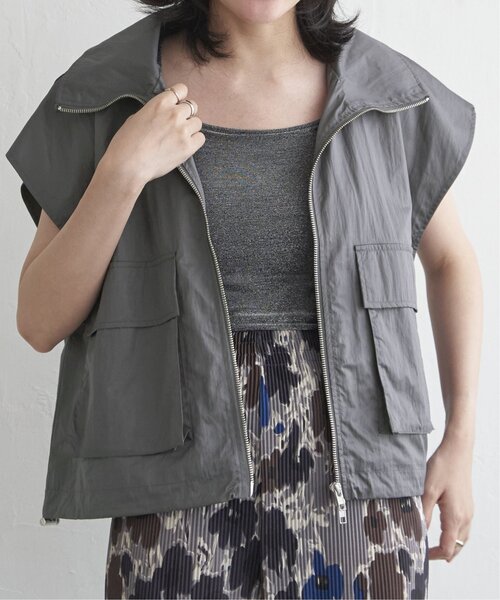 VENCEEXCHANGE（ヴァンスエクスチェンジ）の「パールタフタスタンドベスト（ノーカラージャケット・レディース・チャコール/ブラック/グレー/オフホワイト・FREE）」の14枚目の写真