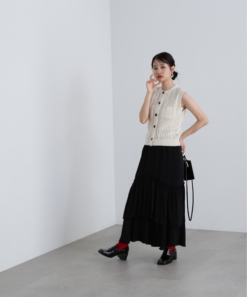 N.（N. Natural Beauty Basic）（エヌエヌナチュラルビューティーベーシック）の「◆クルーネックポケットニットベスト（ベスト・レディース・イエロー/オレンジ/オフホワイト・MEDIUM）」の6枚目の写真