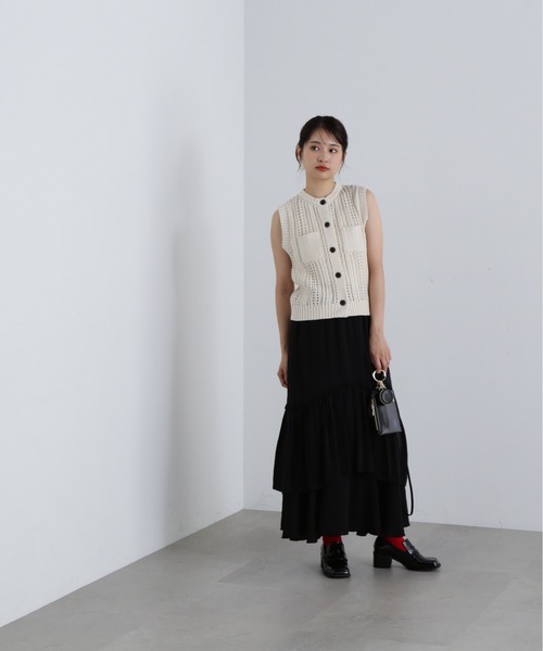 N.（N. Natural Beauty Basic）（エヌエヌナチュラルビューティーベーシック）の「◆クルーネックポケットニットベスト（ベスト・レディース・イエロー/オレンジ/オフホワイト・MEDIUM）」の7枚目の写真