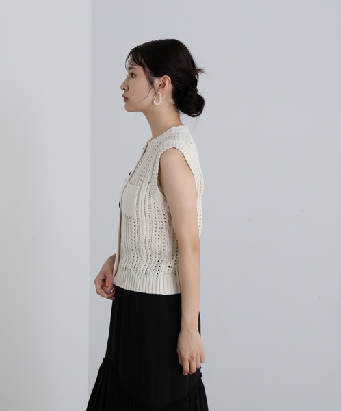 N.（N. Natural Beauty Basic）（エヌエヌナチュラルビューティーベーシック）の「◆クルーネックポケットニットベスト（ベスト・レディース・イエロー/オレンジ/オフホワイト・MEDIUM）」の12枚目の写真