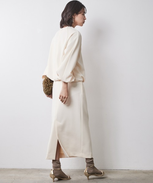 CHIC STYLE（シックスタイル）の「 ダブルジャージタイトロングスカート ＜大きいサイズ有＞シックスタイル　（スカート・レディース・モカ/アイボリー/ブラック・M/L/LL/3L/4L/5L）」の4枚目の写真