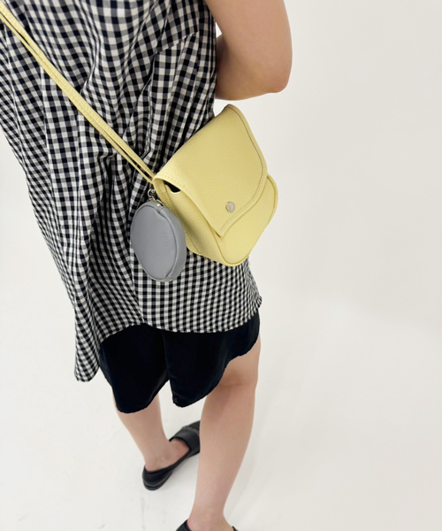 blancle(ブランクレ)の「【BLANCLE FOR LULU】別注 flap shoulder bag(ショルダーバッグ・レディース・イエロー・FREE)」の6枚目の写真