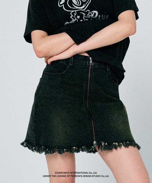 PAGEBOY（ページボーイ）の「<PAGEBOY×ANGEL BLUE>デニムミニスカート（スカート・レディース・ブラック/ブルー・FREE）」の2枚目の写真