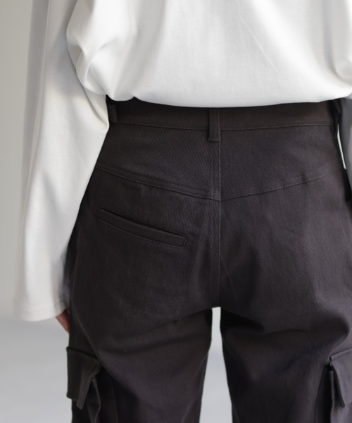 HUG.U(ハグユー)の「カーゴパンツ(カーゴパンツ・レディース・ダークグレー/ブラック/カーキ・FREE)」の22枚目の写真