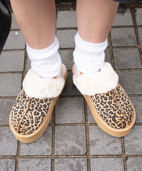 WEGO(ウィゴー)の「WEGO/厚底フェイクムートンサボ(スリッポン・レディース・ブラック/ベージュ/その他1・LARGE/MEDIUM)」の4枚目の写真