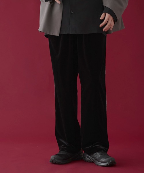 LUCY（ルーシー）の「LUCY/ベロアライントラックパンツ（スウェットパンツ・メンズ・ブラック・MEDIUM/LARGE）」の5枚目の写真