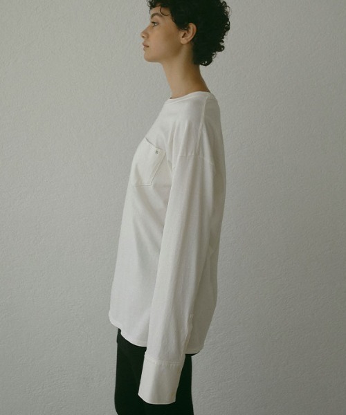 ETRÉ TOKYO 　シングルカフスクルーネックトップス ホワイト ETRÉ TOKYO 】シングルカフスクルーネックトップス white