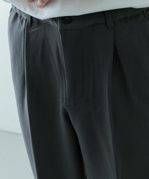 ITEMS URBANRESEARCH(アイテムズ アーバンリサーチ)の「ストレッチ×ウォッシャブル裏キモウスラックス(その他パンツ・メンズ・ネイビー/ベージュ/グレー/ブラック・LARGE/MEDIUM/SMALL)」の17枚目の写真