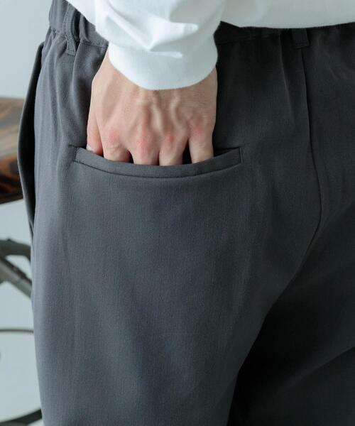 ITEMS URBANRESEARCH(アイテムズ アーバンリサーチ)の「ストレッチ×ウォッシャブル裏キモウスラックス(その他パンツ・メンズ・ネイビー/ベージュ/グレー/ブラック・LARGE/MEDIUM/SMALL)」の14枚目の写真