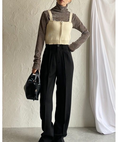 She's Closet（シーズクローゼット）の「ショート丈フロントジップ