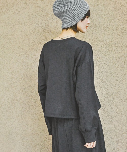 LAKOLE（ラコレ）の「ドロスト長袖プルオーバー / 151797（Tシャツ/カットソー・レディース・ブラウン/ブラック/グレー/サンドグレー・SMALL/MEDIUM）」の19枚目の写真