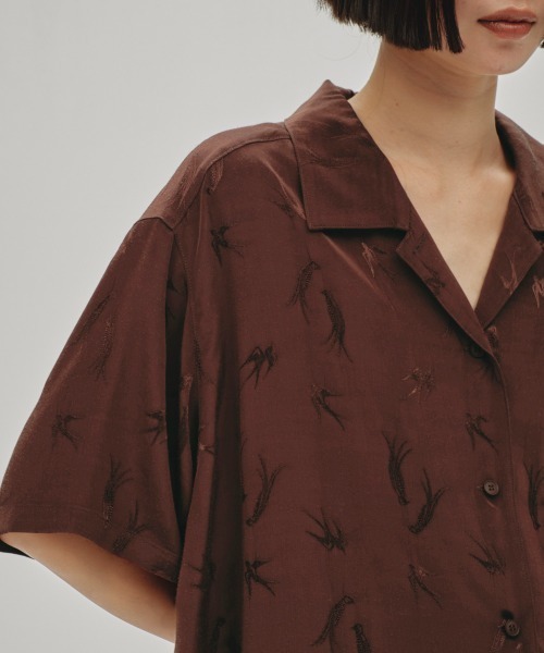 【美品】TODAYFUL 定価1.9万 Swallow Satin Shirts 美品】TODAYFUL 定価1.9万 Swallow Satin Shirts - メルカリ