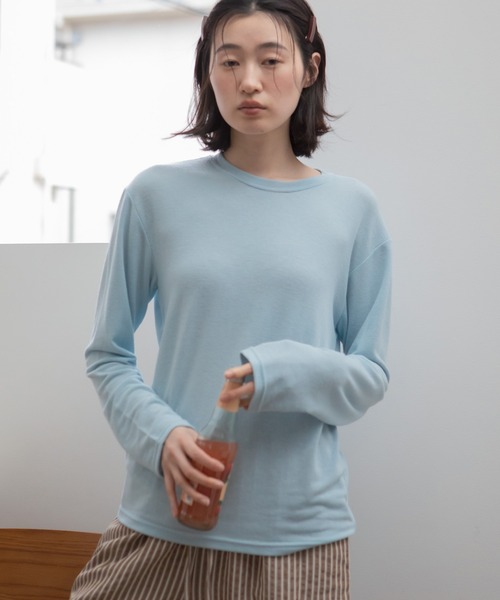 HEILIS（ヘイリス）の「【定番人気！HIT ITEM！】【新色追加】ベーシックシアーロングスリーブカットソー/韓国 長袖 秋服 冬服 春服 ノームコア シアー カットソー クルーネック ブラック アイボリー ホワイト ブルー レッド ネイビー  ピンク 赤トップス レイヤード インナー ロンT（Tシャツ/カットソー・レディース・ブラック/アイボリー/レッド/ブルー/ライトピンク/ネイビー/ライトブルー・FREE）」の4枚目の写真