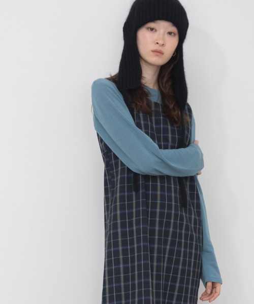 HEILIS（ヘイリス）の「【定番人気！HIT ITEM！】【新色追加】ベーシックシアーロングスリーブカットソー/韓国 長袖 秋服 冬服 春服 ノームコア シアー カットソー クルーネック ブラック アイボリー ホワイト ブルー レッド ネイビー  ピンク 赤トップス レイヤード インナー ロンT（Tシャツ/カットソー・レディース・ブラック/アイボリー/レッド/ブルー/ライトピンク/ネイビー/ライトブルー・FREE）」の16枚目の写真