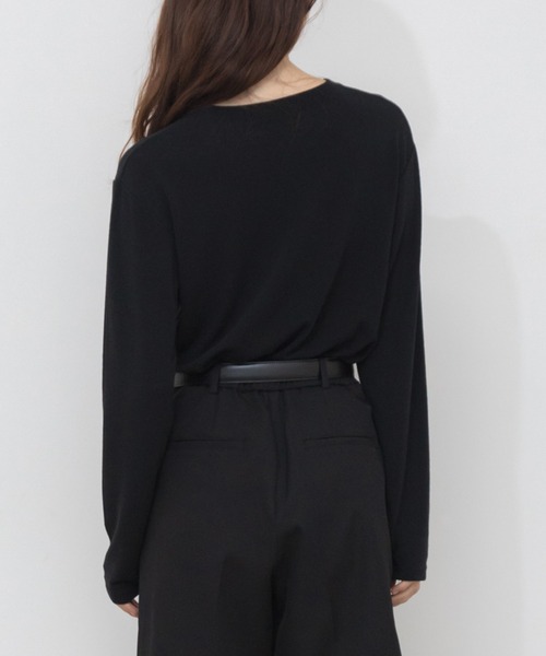 HEILIS（ヘイリス）の「【定番人気！HIT ITEM！】【新色追加】ベーシックシアーロングスリーブカットソー/韓国 長袖 秋服 冬服 春服 ノームコア シアー カットソー クルーネック ブラック アイボリー ホワイト ブルー レッド ネイビー  ピンク 赤トップス レイヤード インナー ロンT（Tシャツ/カットソー・レディース・ブラック/アイボリー/レッド/ブルー/ライトピンク/ネイビー/ライトブルー・FREE）」の22枚目の写真