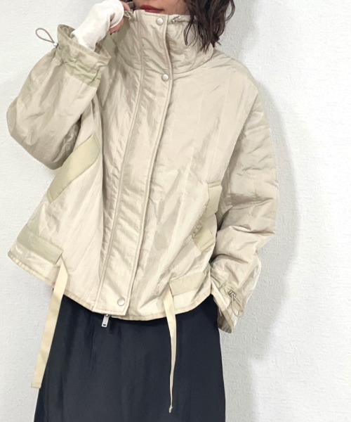 gossara(ゴサラ)の「Nワッシャー縦キルトJK(ブルゾン・レディース・ベージュ系/カーキ・MEDIUM)」の10枚目の写真