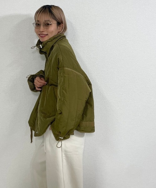 gossara(ゴサラ)の「Nワッシャー縦キルトJK(ブルゾン・レディース・ベージュ系/カーキ・MEDIUM)」の12枚目の写真