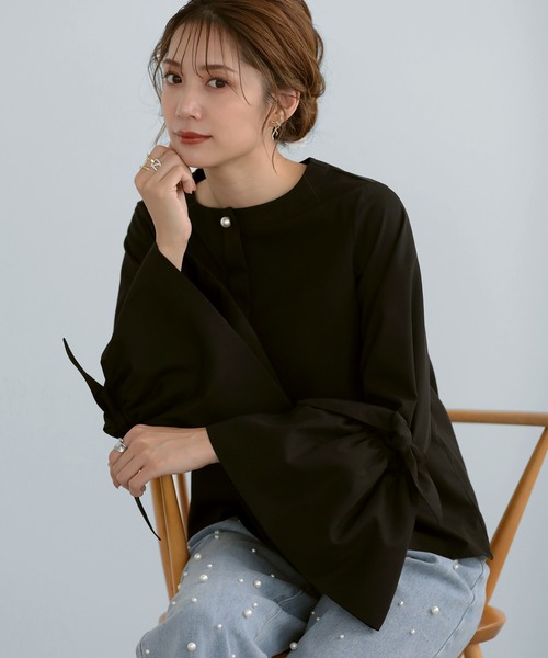 MERAKI(メラキ)の「袖リボンパールボタンブラウス(シャツ/ブラウス・レディース・ブラック/ホワイト・S/M)」の5枚目の写真