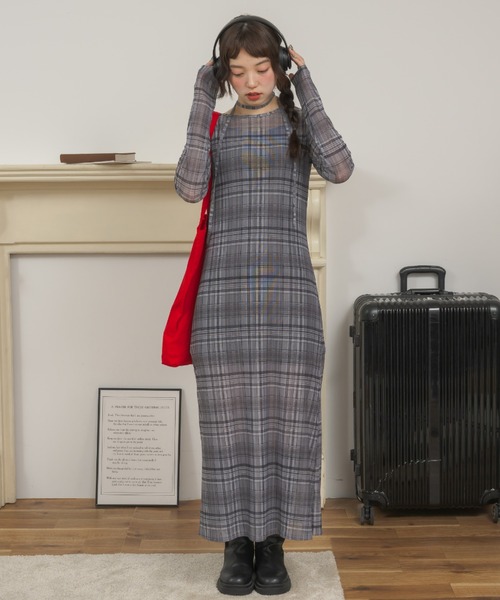 Birthday room(バースデイルーム)の「〈チョーカー取り外し可能〉チェックパターンシアーロングワンピース / checkered sheer long one-piece(ワンピース・レディース・ブラウン/レッド/グレー・FREE)」の18枚目の写真