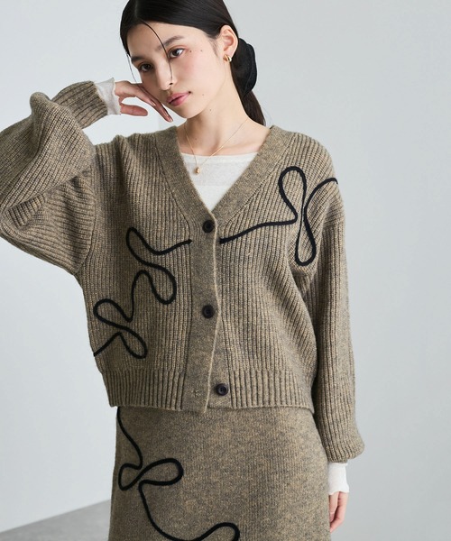 【セール】【WEB/1部店舗限定】リボンコード刺繍Vネックカーディガン【セットアップ対応】（カーディガン/ボレロ）｜VIS（ビス）