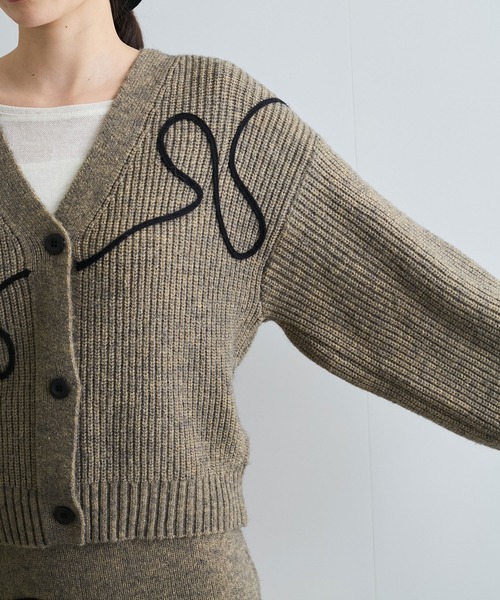 【セール】【WEB/1部店舗限定】リボンコード刺繍Vネックカーディガン【セットアップ対応】（カーディガン/ボレロ）｜VIS（ビス）