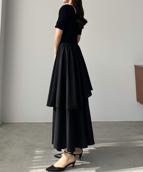 Louere(ルエレ)の「ニットドッキングティアードワンピース(ワンピース・レディース・ネイビー/ホワイト/ブラック・SMALL/MEDIUM/LARGE)」の5枚目の写真