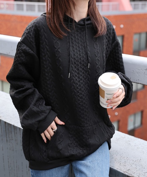 CREARE -LINO-（クレアーレリノ）の「〈ユニセックス商品〉ケーブル編み風パーカー/フーディ（パーカー・メンズ・オフホワイト/ブラック/グレー・M/L）」の19枚目の写真