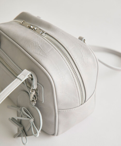 OLIVE des OLIVE（オリーブデオリーブ）の「リボンハートポーチ付きボストンバッグ（ショルダーバッグ・レディース・ダークブラウン/サックスブルー/ブラック/アイボリー・FREE）」の21枚目の写真