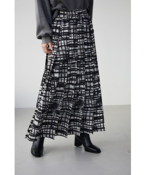AZUL by moussy(アズールバイマウジー)の「グラフィックチェックフレアスカート(スカート・レディース・ブラック系その他/ブルー系その他・FREE)」の22枚目の写真