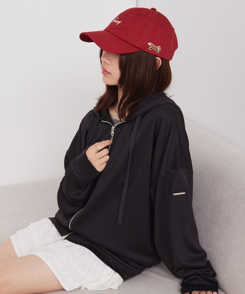 PENNEYS(ぺニーズ)の「PENNEYS/ペニーズ 別注 THE FOX ロゴ刺繍 コットンツイルベースボールキャップ(キャップ・レディース・ワインレッド/チャコール/ベージュ/アイボリー系/ブラック・FREE)」の12枚目の写真