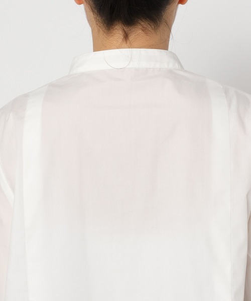 FOUND GOOD(ファウンドグッド)の「パールペプラムシャツLS(シャツ/ブラウス・レディース・ブルー系/ホワイト系5/ブラック・L/M/S)」の20枚目の写真