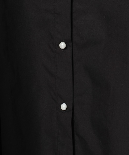 FOUND GOOD(ファウンドグッド)の「パールペプラムシャツLS(シャツ/ブラウス・レディース・ブルー系/ホワイト系5/ブラック・L/M/S)」の14枚目の写真
