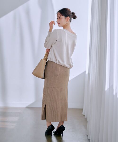 COHINA(コヒナ)の「ボートネックドロストスウェット 【低身長・小柄女性】(スウェット・レディース・グレー/ピンク/イエロー/ベージュ・ONE SIZE)」の20枚目の写真