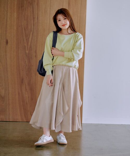 COHINA(コヒナ)の「ボートネックドロストスウェット 【低身長・小柄女性】(スウェット・レディース・グレー/ピンク/イエロー/ベージュ・ONE SIZE)」の17枚目の写真