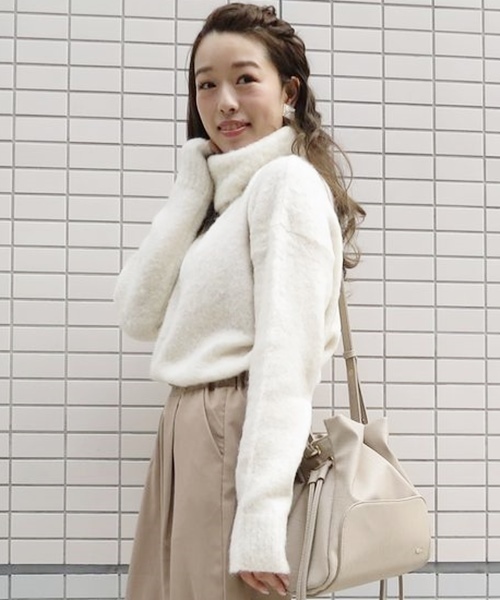 Chico（チコ）の「【who's who Chico】サイドタッセルショルダーバック（ショルダーバッグ・レディース・カーキ/グレー/ブラック/ベージュ・FREE）」の2枚目の写真