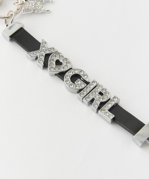 X-girl(エックスガール)の「RHINESTONE LABEL KEYCHARM(キーホルダー・レディース・ブラック/ピンク・ONE SIZE)」の5枚目の写真