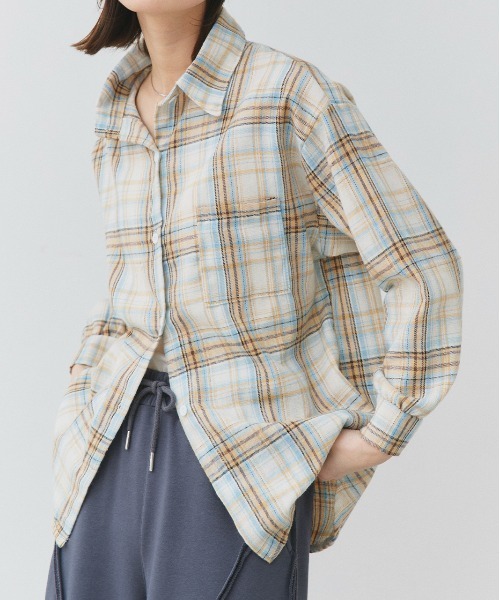 ad thie(アドティエ)の「ポケット付き チェックシャツ(シャツ/ブラウス・レディース・ネイビー/ピンク/アイボリー/ライトブルー・FREE)」の1枚目の写真