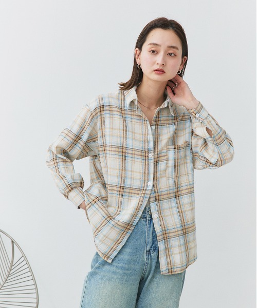 ad thie(アドティエ)の「ポケット付き チェックシャツ(シャツ/ブラウス・レディース・ネイビー/ピンク/アイボリー/ライトブルー・FREE)」の6枚目の写真
