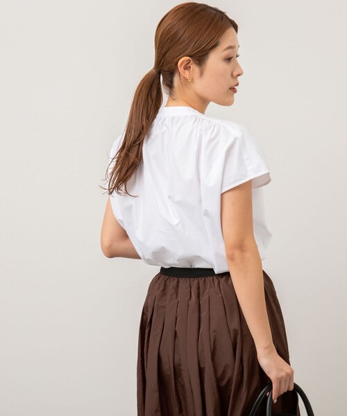 NOLLEY’S（ノーリーズ）の「フラワーモチーフフレンチスリーブブラウス（シャツ/ブラウス・レディース・ブラック/ホワイト・38）」の8枚目の写真