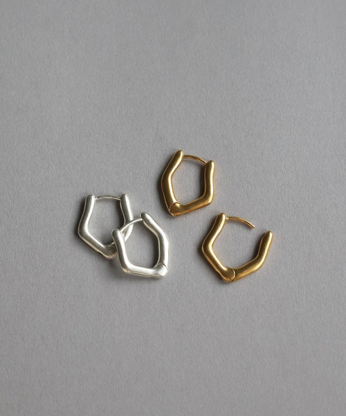 TEN.(テン)の「18KGP ダガーピアス(ピアス(両耳用)・レディース・ゴールド・FREE)」の7枚目の写真