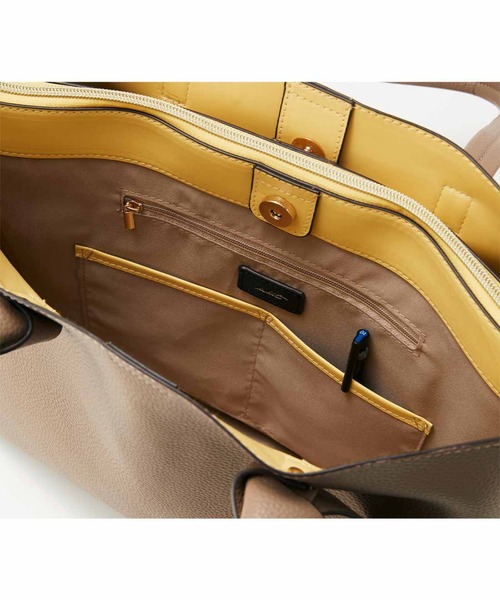 IEDIT（イディット）の「ＩＥＤＩＴ　軽やかに持てる　配色結びリボントートバッグ〈グレージュ〉（トートバッグ・レディース・グレイッシュベージュ・ONE SIZE）」の11枚目の写真